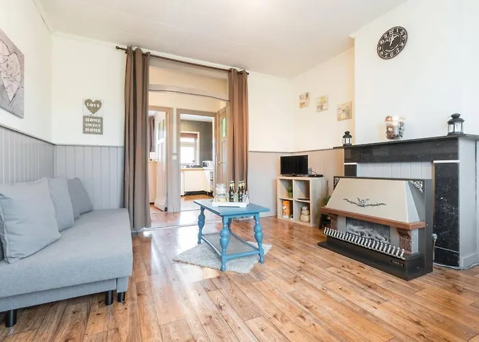 Charmant Appartement Met Zicht Damse Vaart @Brugge